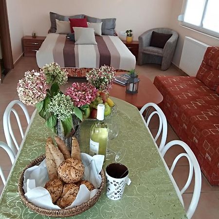Yellow Apartmanhaz Buk Ngoại thất bức ảnh